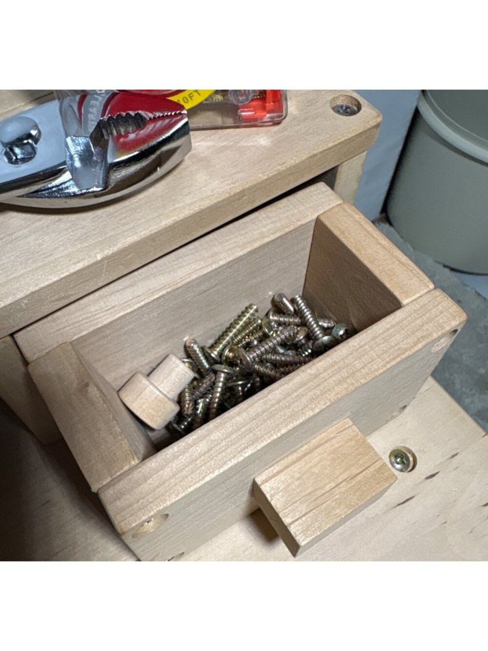 Tonka Workbench Wooden Toy With Tools & Accessories Creativity 18 x 10 x 9" - Picture 4 of 16